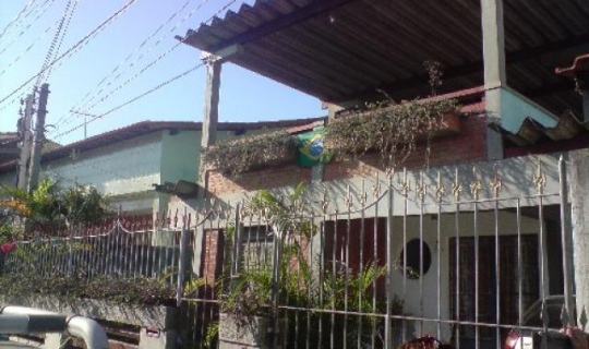 Casa duplex no centro de So Gonalo FotoID 50775
