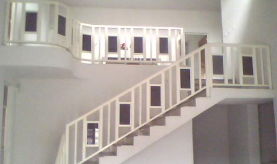 escada da sala de estar para copa FotoID 18183