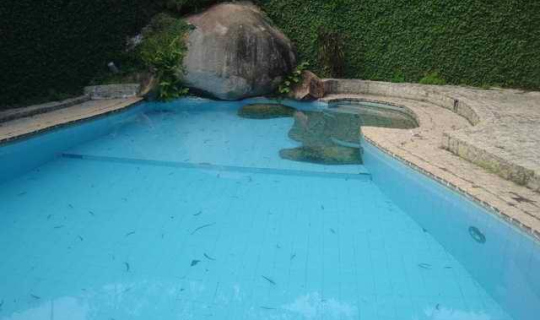 Vista da piscina com cascata natural, original FotoID 23052